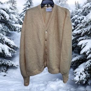 Alexander's 100% Alpaca Yarn butter yellow button up cardigan Sweater size XL